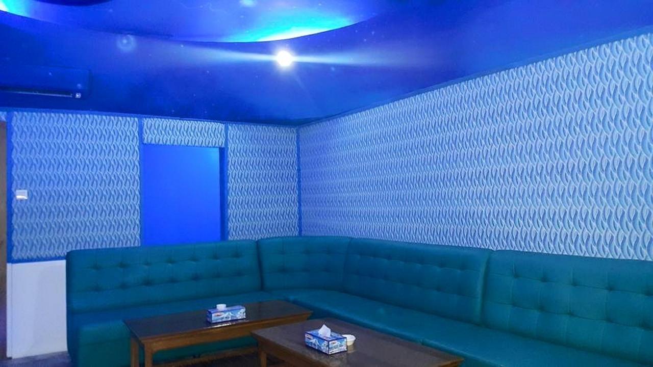 Famous Hotel Баго Екстериор снимка